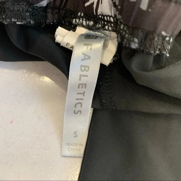 Fabletics Athletic Pants Woman Small Black Elastic Waist Taped Leg Tuxedo Stripe - Picture 8 of 13